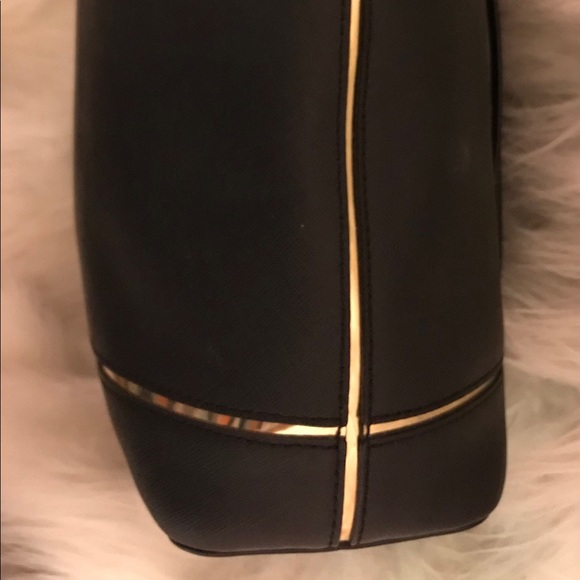 Michael Kors Frame Out Large Leather Tote handbag - Picture 4 of 8